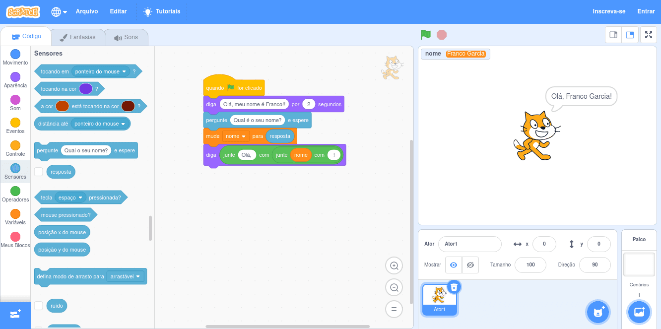 Exemplo de programação visual em Scratch com uma variável do tipo cadeia de caracteres.